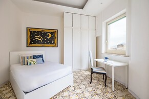 Blue Tea Flat at Piazza Carità