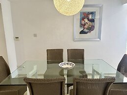 Helena Beach Apartment