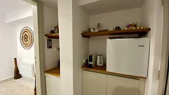 Yiayia Loukia Cottage