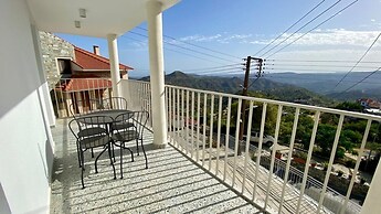 Yiayia Loukia Cottage