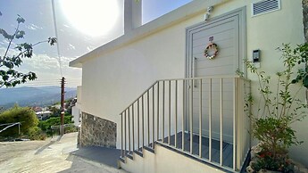 Yiayia Loukia Cottage