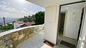 Yiayia Loukia Cottage