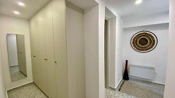 Yiayia Loukia Cottage