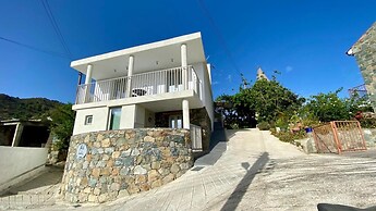 Yiayia Loukia Cottage