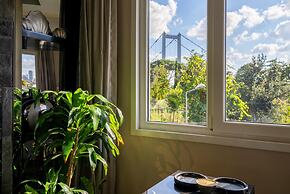 Bosphorus View Duplex w Terrace in Ortakoy