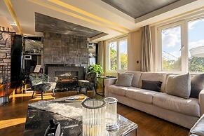 Bosphorus View Duplex w Terrace in Ortakoy