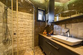 Bosphorus View Duplex w Terrace in Ortakoy