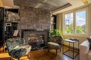 Bosphorus View Duplex w Terrace in Ortakoy