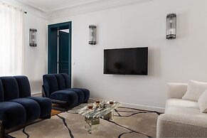 Montaigne Luxury 2 Bedroom