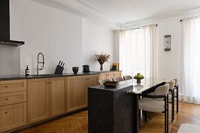 Montaigne Luxury 2 Bedroom