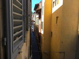 Neri 33 in Firenze With 3 Bedrooms and 2 Bathrooms