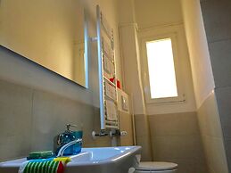 Neri 33 in Firenze With 3 Bedrooms and 2 Bathrooms