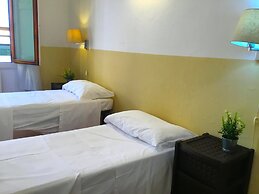 Neri 33 in Firenze With 3 Bedrooms and 2 Bathrooms