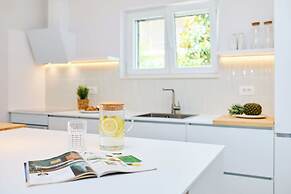 Hedera Estate, Villa Hedera Xviii