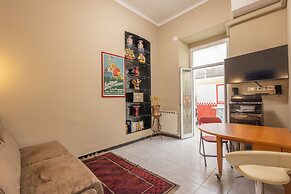 De Angelis Central House