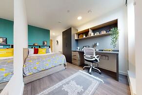 Student Only Canvas Walthamstow