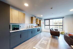 Student Only Canvas Walthamstow