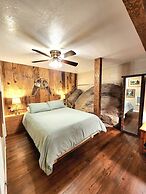 Bear Cave in Shaver Lake