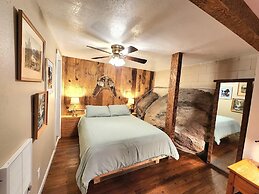 Bear Cave in Shaver Lake