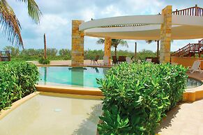 Corcomoran Luxury Beachfront house