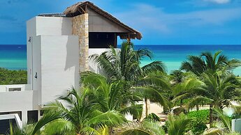 Corcomoran Luxury Beachfront house