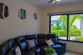 Corcomoran Luxury Beachfront house