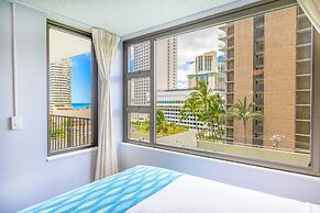 Ocean View  Condo with 2 double beds and Parking