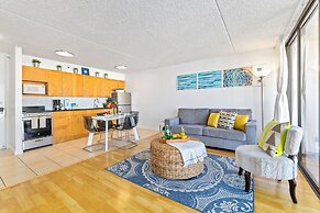 Ocean View  Condo with 2 double beds and Parking