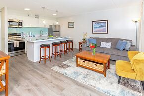 Ocean View  Condo with 2 double beds and Parking