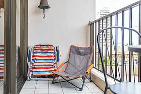 Ocean View  Condo with 2 double beds and Parking