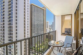 Ocean View  Condo with 2 double beds and Parking