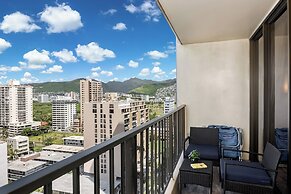 Ocean View  Condo with 2 double beds and Parking