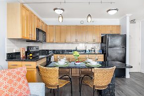 Ocean View  Condo with 2 double beds and Parking