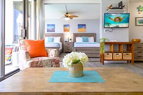 Ocean View  Condo with 2 double beds and Parking