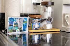 Ocean View  Condo with 2 double beds and Parking