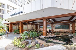 Ocean View  Condo with 2 double beds and Parking