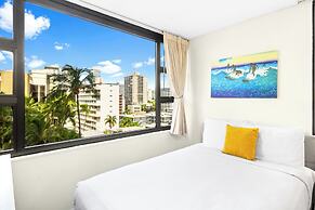 Ocean View  Condo with 2 double beds and Parking