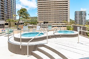 Ocean View  Condo with 2 double beds and Parking