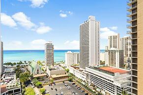 Ocean View  Condo with 2 double beds and Parking