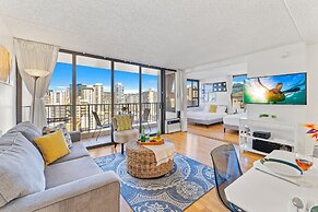 Ocean View  Condo with 2 double beds and Parking