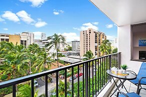 Ocean View  Condo with 2 double beds and Parking