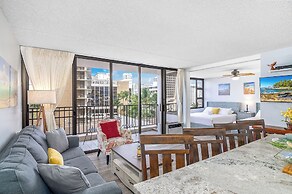 Ocean View  Condo with 2 double beds and Parking