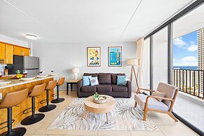 Ocean View  Condo with 2 double beds and Parking