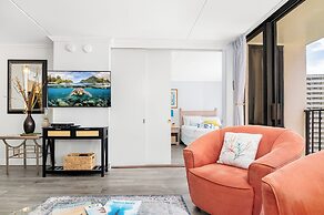 Ocean View  Condo with 2 double beds and Parking