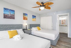 Ocean View  Condo with 2 double beds and Parking