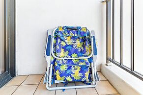 Ocean View  Condo with 2 double beds and Parking