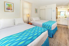 Ocean View  Condo with 2 double beds and Parking