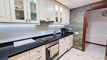 Cozy Seaside Apartment in Manilva