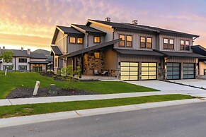 Jordanelle by Avantstay Next to the Reservoir!