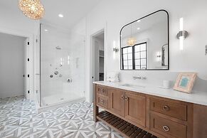 Searenity at Eleanor Beach